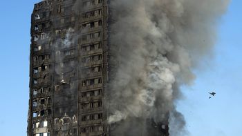 gran incendio en londres del edificio grenfell tower gran incendio en londres del edificio grenfell tower