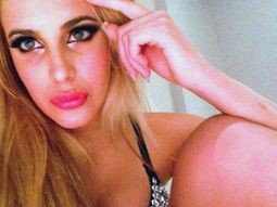 la nueva charlotte: cirugias y destape hot la nueva charlotte: cirugias y destape hot