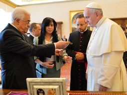 las imagenes del encuentro entre el papa francisco y mahmoud abbas las imagenes del encuentro entre el papa francisco y mahmoud abbas