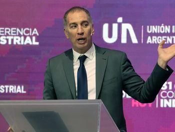 Diego Santilli en la 31° Conferencia Industrial de la UIA.