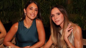 Antonela Roccuzzo y Victoria Beckham Antonela Roccuzzo y Victoria Beckham