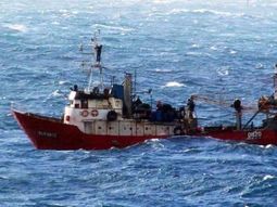 Se hundió un buque pesquero marplatense cerca de Rawson Se hundió un buque pesquero marplatense cerca de Rawson