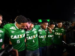 Homenaje a los muertos del Chapecoense Homenaje a los muertos del Chapecoense