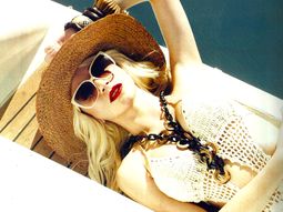 micaela breque volvio a ser rubia y luce sus curvas micaela breque volvio a ser rubia y luce sus curvas