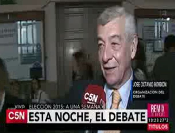 Una porción de pastafrola y la bandera de Boca, los pedidos de Scioli y Macri para el debate