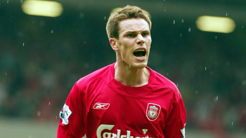 Pasó por la Premier League, la rompió y luego del retiro tuvo que vender premios para sobrevivir Pasó por la Premier League, la rompió y luego del retiro tuvo que vender premios para sobrevivir