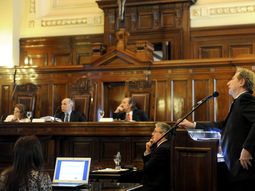 magistratura: cruces por la democratizacion de la justicia magistratura: cruces por la democratizacion de la justicia