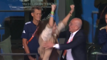 El festejo de Luciana Aymar por la tercera estrella de Las Leonas se volvió viral.