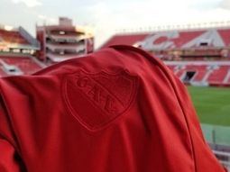 La camiseta de Independiente para la Recopa - Crédito: Marca de Gol La camiseta de Independiente para la Recopa - Crédito: Marca de Gol