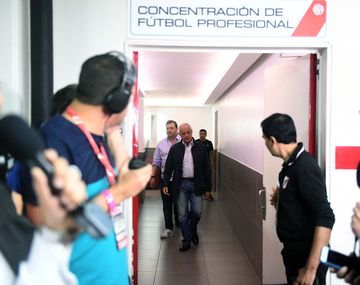 DOnofrio y Angelici ya están reunidos en Paraguay: Conmebol ratificó que la final se jugará