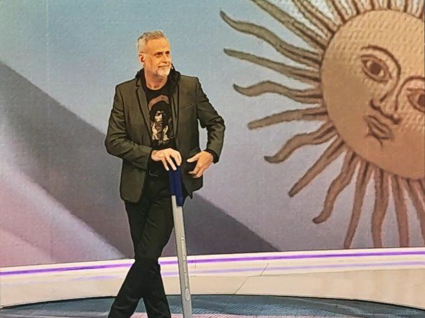 El mensaje de Jorge Rial: su primera foto desde el hospital en Colombia