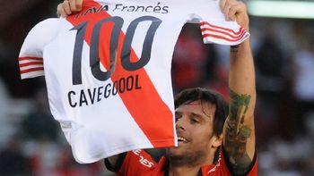 cavenaghi alcanzo los 100 goles con river cavenaghi alcanzo los 100 goles con river