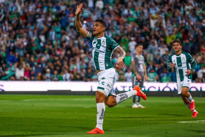 Santos Laguna le ganó a León