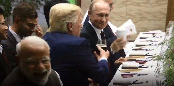 Putin brindó con Trump en el G20 ¡y lo hizo con su propio vaso!