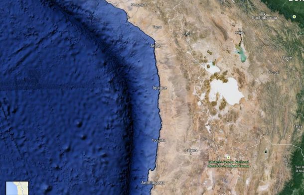 Hay alerta de tsunami en Chile tras un terremoto en el norte del país