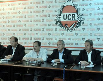 La UCR intenta volver a ser una alternativa en 2013