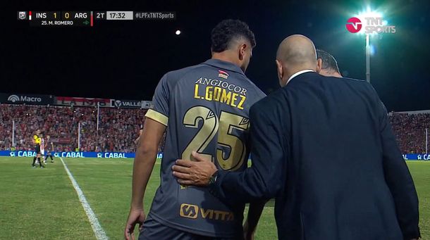 De no creer: le robaron la camiseta a Maxi Romero en Instituto vs Argentinos Juniors