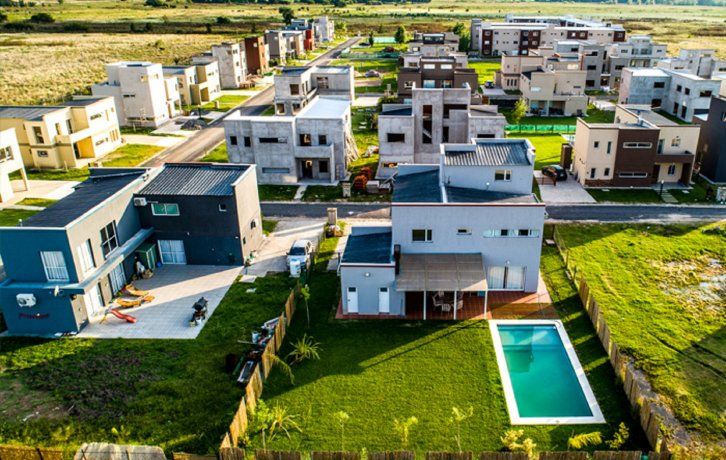 Vecinos de un country agredieron a trabajadores de Edesur que cortaban una conexión clandestina