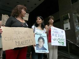 Sal lari DYN07 c Sal lari DYN07 c