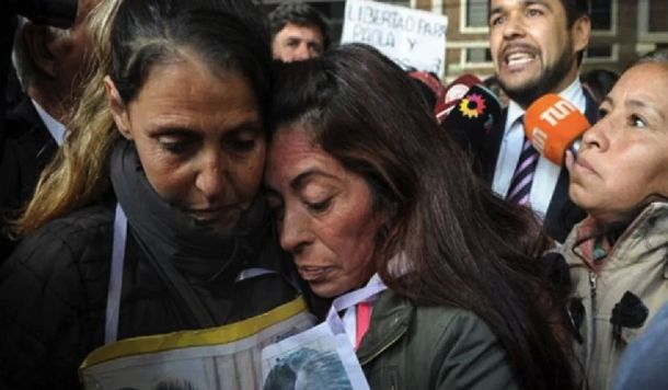 José C. Paz: liberan de culpa y cargo a una madre y su hija por matar de 185 puñaladas al padre de la familia