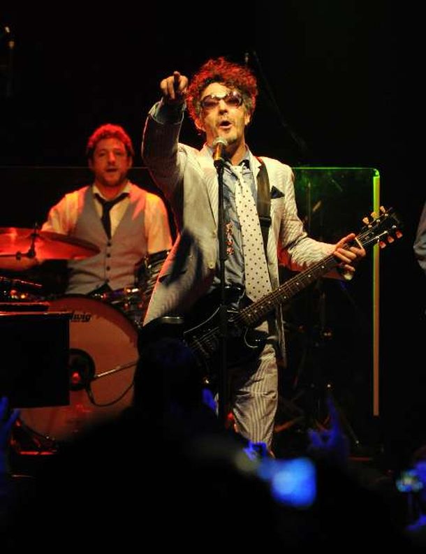 Fito Páez contra la oposición: No sé si los quiero en mi mesa