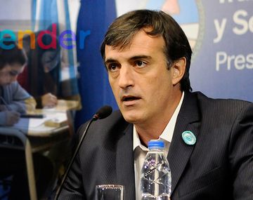 Esteban Bullrich espera por los resultados del examen Aprender.