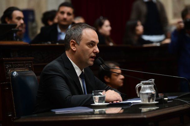 Manuel Adorni en el Congreso para su informe de gestión.