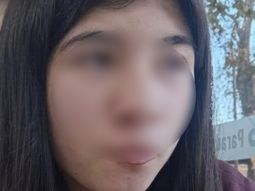 Luciana Aylén Barrios Alarcón tiene 15 años. Luciana Aylén Barrios Alarcón tiene 15 años.