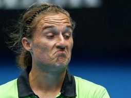 la escalofriante herida de un tenista al arrancar sus entrenamientos la escalofriante herida de un tenista al arrancar sus entrenamientos