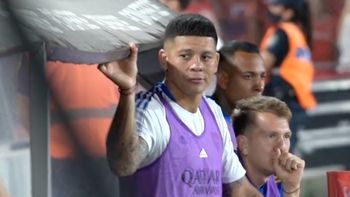 el video viral de marcos rojo cantando una cancion de independiente: antes de ser de racing... el video viral de marcos rojo cantando una cancion de independiente: antes de ser de racing...