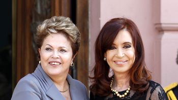 La Presidente junto a su par de Brasil, dilma Rousseff La Presidente junto a su par de Brasil, dilma Rousseff