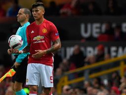 Marcos Rojo, en la mira de Mourinho Marcos Rojo, en la mira de Mourinho