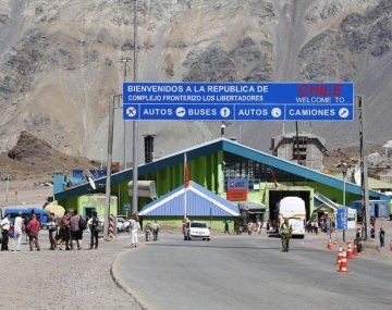Anuncian paro en paso fronterizo Los Libertadores y piden intervención a Cancillería chilena