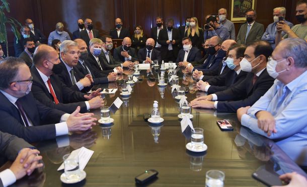 Julián Domínguez lanzó la financiación a tasa bonificada para productores ganaderos y la industria de la carne