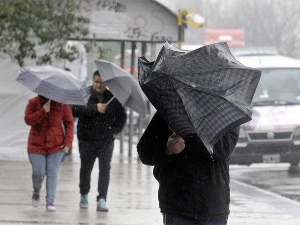 Alerta por fuertes vientos, tormentas y nevadas para este domingo en 18 provincias: cuáles son