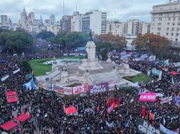 Ni una menos: 92% de los argentinos apoya el registro público de violadores tras el femicidio de Agostina Vega Ni una menos: 92% de los argentinos apoya el registro público de violadores tras el femicidio de Agostina Vega