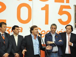 queremos que scioli sea presidente porque con el ganan los trabajadores queremos que scioli sea presidente porque con el ganan los trabajadores