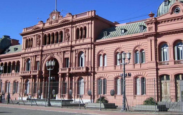 Es oficial la prohibición de cargos hereditarios en la administración pública