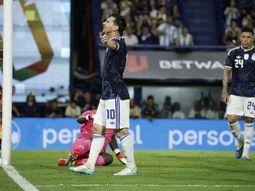 el exquisito gol de lionel messi para el 2-0 de la seleccion ante zambia el exquisito gol de lionel messi para el 2-0 de la seleccion ante zambia