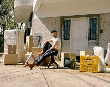 Juan Ingaramo presentó Ya borré tu número del celular