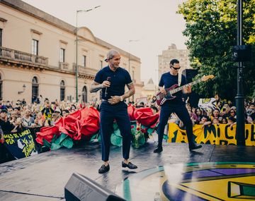 Ke Personajes desató una fiesta en su ciudad y calienta motores para el lanzamiento de su primer álbum