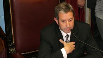 para cobos, depende de scioli y massa el futuro del kirchnerismo para cobos, depende de scioli y massa el futuro del kirchnerismo