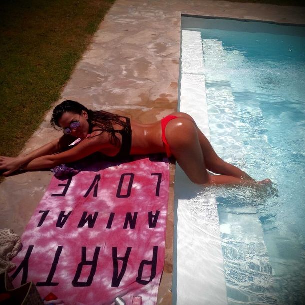 Karina Jelinek desembarcó en Punta del Este para recibir al 2014