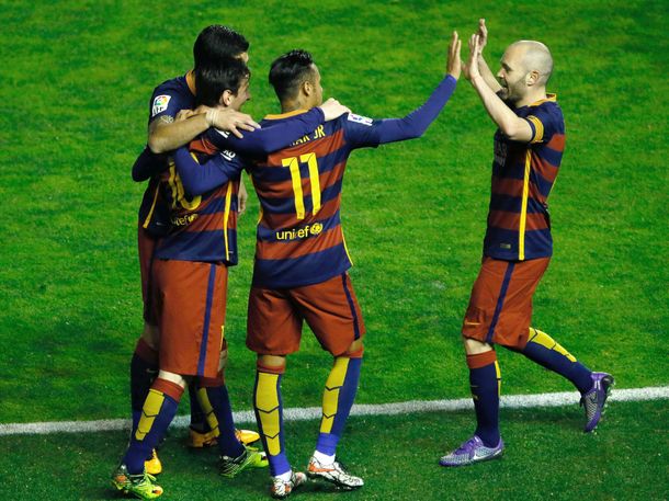 Con tres goles de Messi, el Barcelona goleó al Rayo Vallecano como visitante
