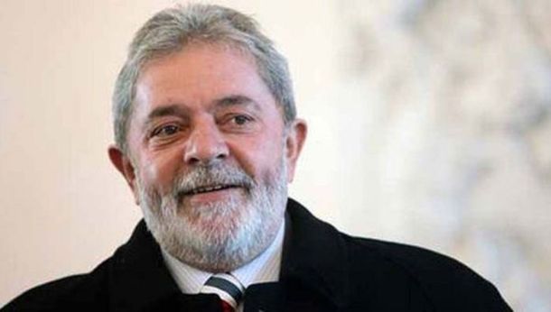 Lula da Silva anunció su candidatura presidencial para 2018