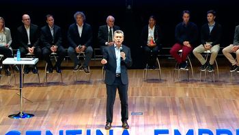 macri, tras la represion frente al congreso: los docentes violan las normas macri, tras la represion frente al congreso: los docentes violan las normas