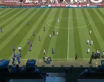 El juego paró y los relatores aprovecharon