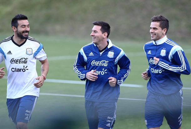 Sin Agüero, la Selección volvió a entrenar pensando en Suiza