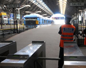 Demoras en los ramales del ferrocarril Mitre por falla eléctrica