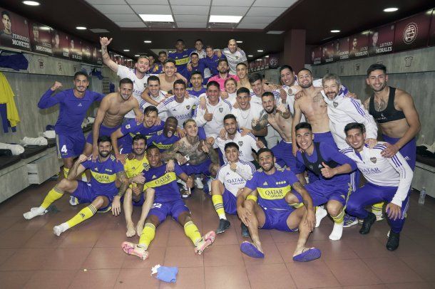 El festejo íntimo de Boca en el vestuario